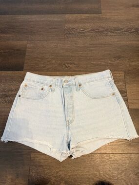 Levi’s 501 denim shorts